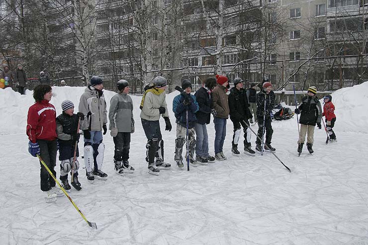 Хоккейный матч между командами «Монсальват» и «Камелот»