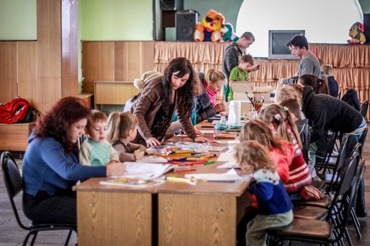 Творческие занятия с детьми беженцев с Украины